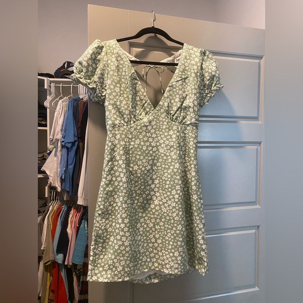 princess polly green floral dress NWT